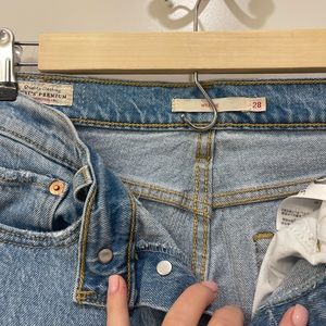 Levi’s Wedgie jeans